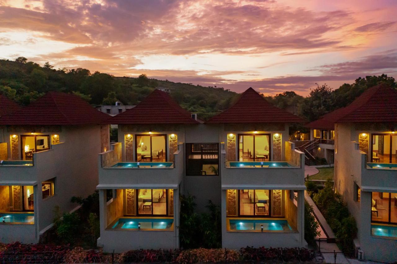 Sarasiruham Resort - Private Pool Villa In Udaipur Buitenkant foto