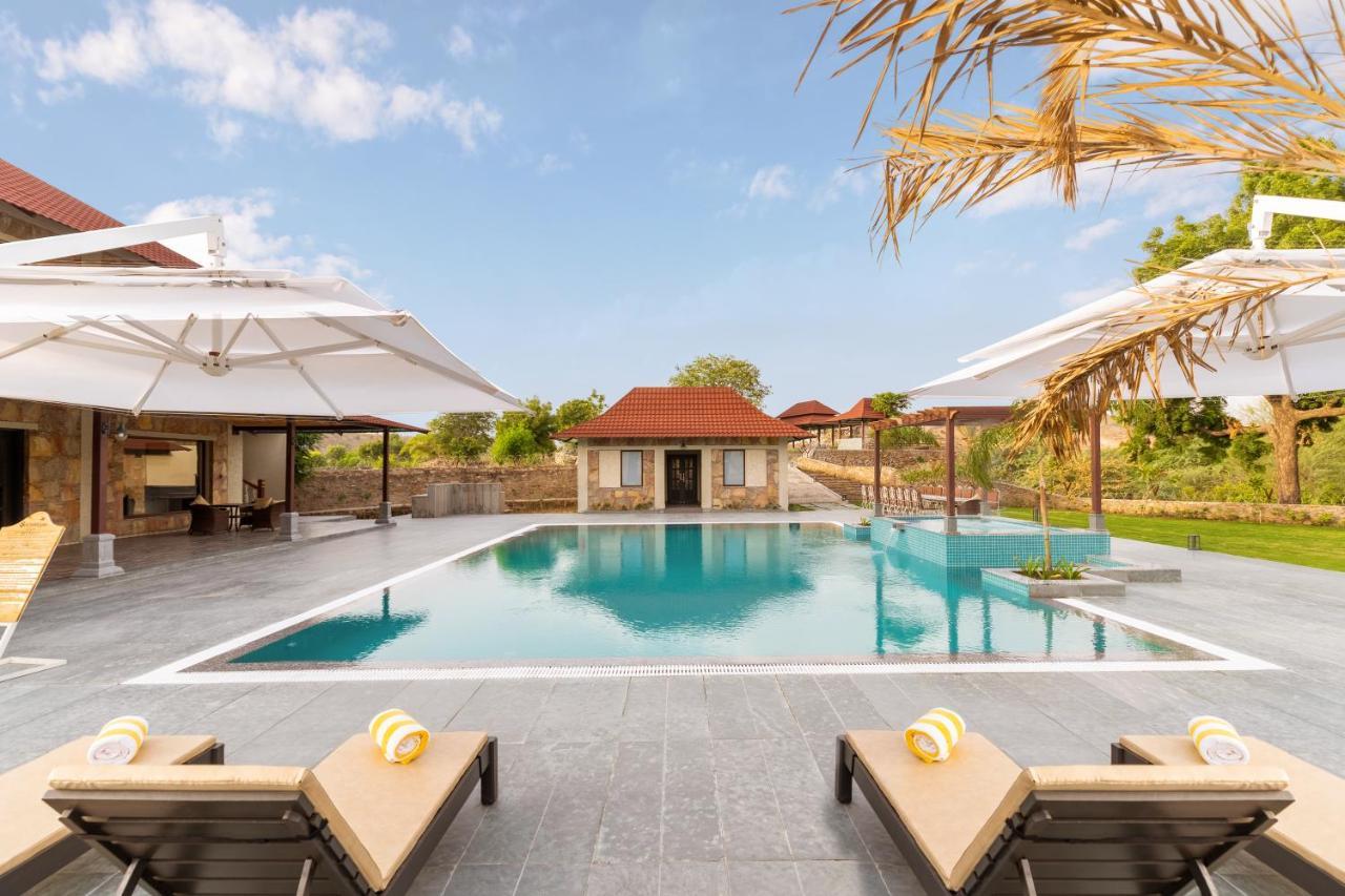 Sarasiruham Resort - Private Pool Villa In Udaipur Buitenkant foto